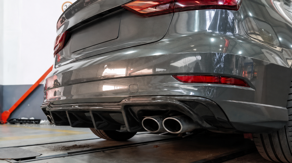 GSC Dry Carbon Fiber Rear Diffuser Without Light For Audi RS3 8V
