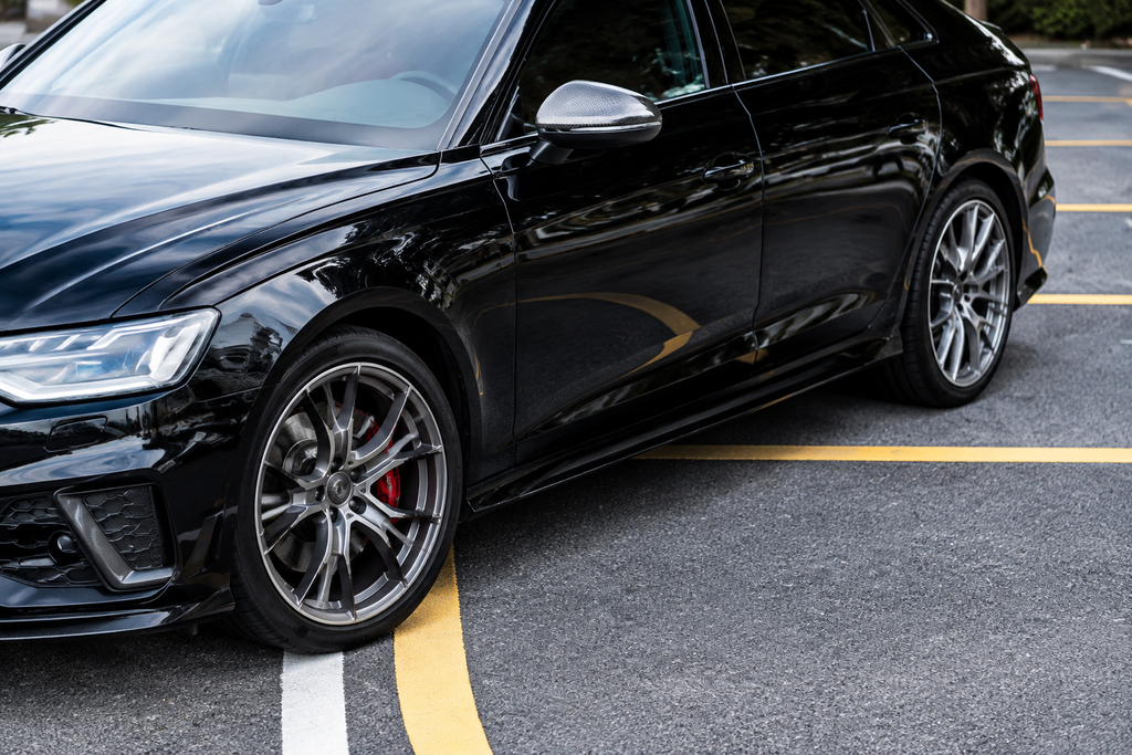 GSC Carbon Fiber Side Skirts For Audi S4 B9.5 2020-2024